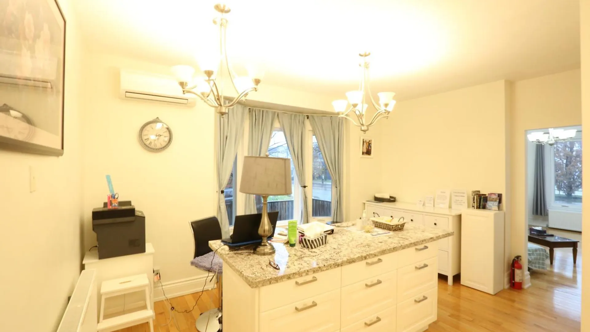 Xiao Wang Bed & Breakfast Toronto