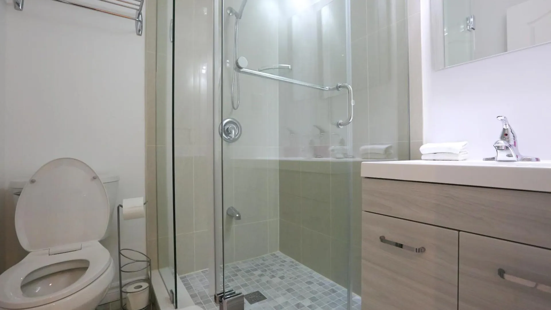 Xiao Wang Bed & Breakfast Toronto