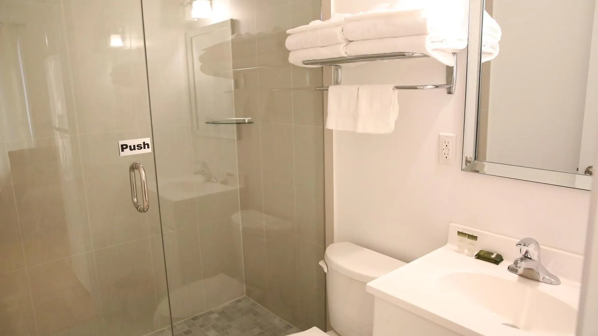 Xiao Wang Bed & Breakfast Toronto 0*,  Canada